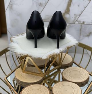 Tacones Valentino Garavani Talla 38 Negros-Dorados