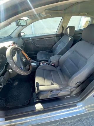 Volkswagen Golf 2004