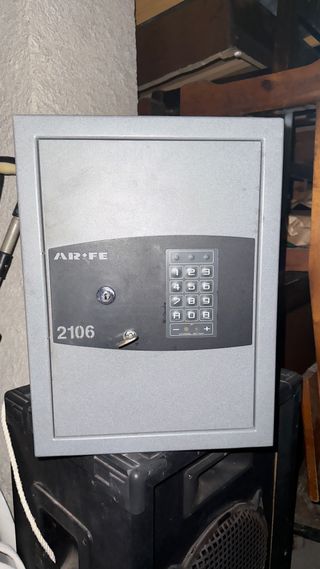 ARFE Caja Fuerte Digital 2106