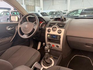 Renault Megane Coupe-cabr. Luxe Dynamique 1.9dCi