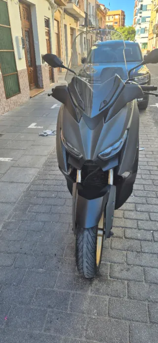 Yamaha XMAX tech max 125cc