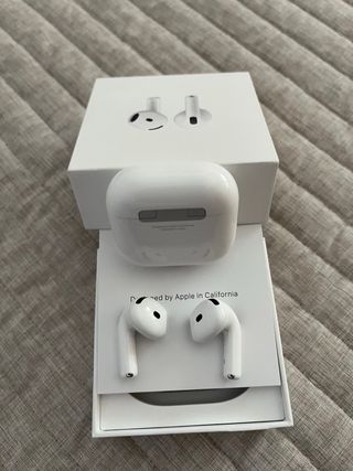 Apple Airpods 4 con cancelación de ruido