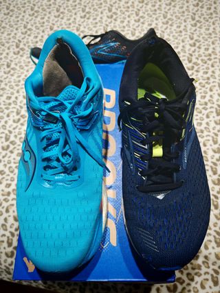 zapatillas deportivas alta gama Brooks y Saucony