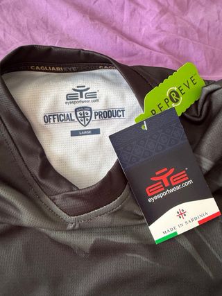 Camiseta Cagliari Eye Sport Negra y Dorada Talla M