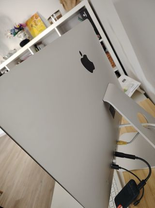 iMac 21,5” i5, 8GB RAM, 1TB, ideal teletrabajo