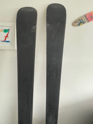 Esquís 1,78 m con fijaciones Tyrolia-iniciacion