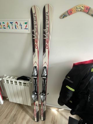 Esquís 1,78 m con fijaciones Tyrolia-iniciacion