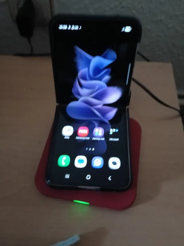Samsung Galaxy Z Flip 3 5 G.
