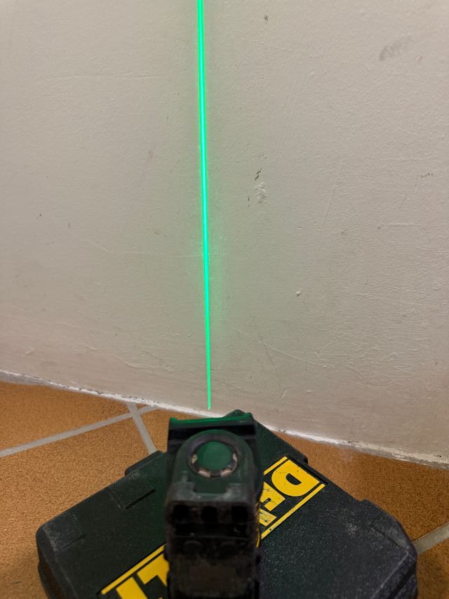 Livello laser Dewalt DW088CG laser verde