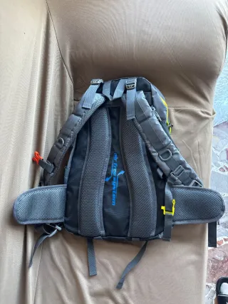 Mochila Trekking 40L Senderismo Impermeable–Nuevo