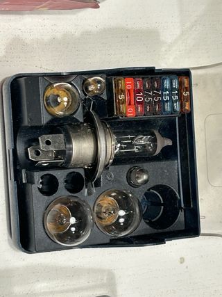 Lote bombillas coche H7, H4