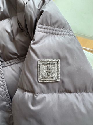 Abrigo plumífero caballero color gris