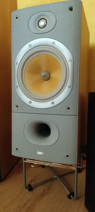 Altavoces Bowers & Wilkins