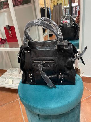 Borsa comoda con tracolla Nuova con cartellino