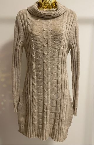 Vestido malha bege com gola alta