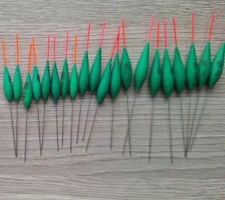 Lote 48 Boyas Pesca HTF