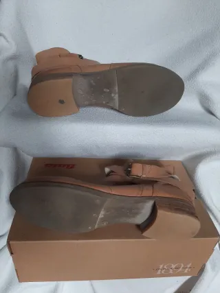 Stivaletti in pelle marrone