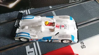 Audi R10 TDI 24h Le Mans scalextric advance ready