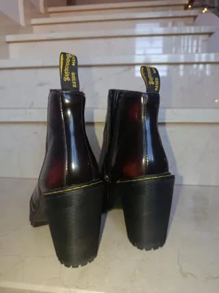 Botas Dr. Martens con tacón y cremallera Magdalena