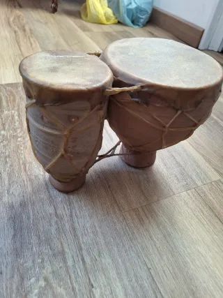 Tbilat in terracotta e pelle vera