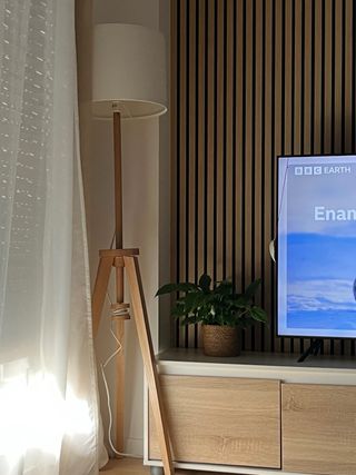 Lámpara de pie trípode Ikea madera