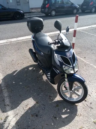 Aprilia Sportcity 125 Scooter 26000 kms año 2007