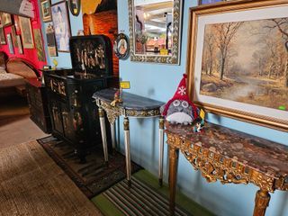 Consola com espelho em ótimo estado