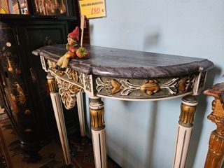 Consola com espelho em ótimo estado