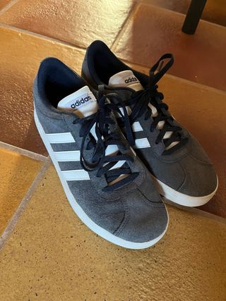 Zapatillas Adidas Unisex Azul marino y Blanco