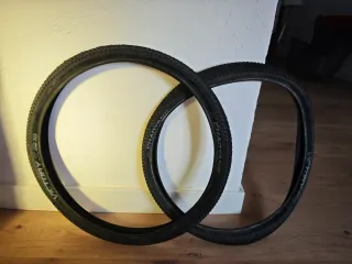 Ruote e coperture mtb 29 con cerchi e cassette.