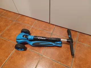 Patinete infantil regulable 3 ruedas