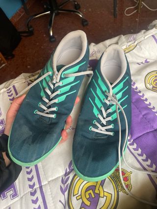 Zapatillas Fútbol Sala Verdes y Turquesa