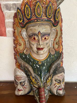 Antigua talla de madera decorativa