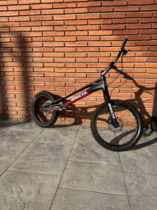 Bicicleta Trial BREETH