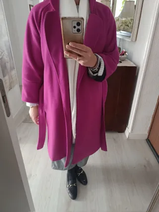 Abrigo Fucsia Estiloso