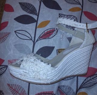 Zapatos de Novia Le Petit Paris Blancos