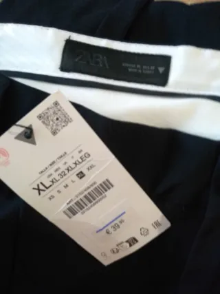 Pantalón ancho Zara negro