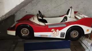 Coche de monedas infantil vintage