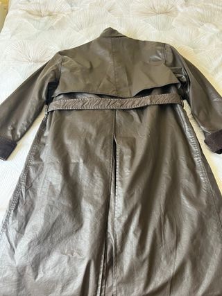 Trench Zara encerado pana