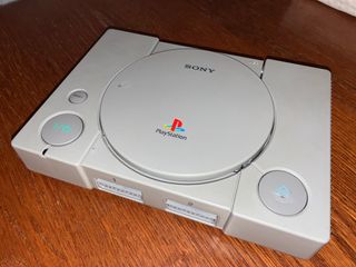 PlayStation 1 SCPH-7502