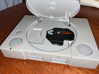 PlayStation 1 SCPH-7502
