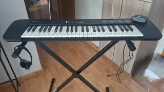 Teclado Casio CTK-240