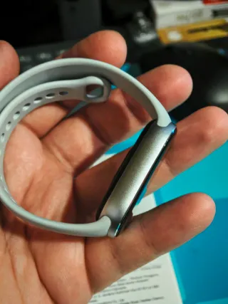 Xiaomi Smart Band 10 + Ciondolo