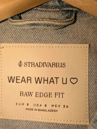 Cazadora vaquera crop Stradivarius