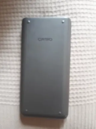 Calculadora Casio fx-82MS