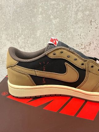 Air Jordan 1 Low Travis Scott "Dark Mocha" OG
