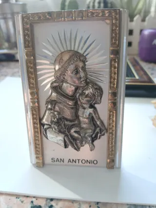 Objetos religiosos varios