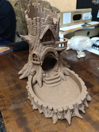 Torre de dados fantasía árbol