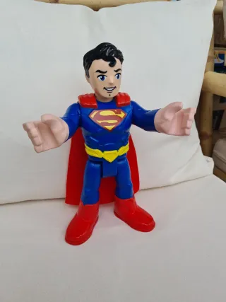 Figura Superman Mattel 2019 25 cm.