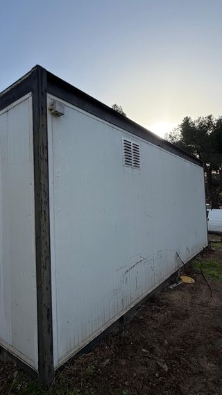 Caseta de obra en buen estado